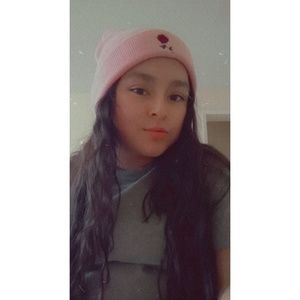 Meet your Posher, Kathia